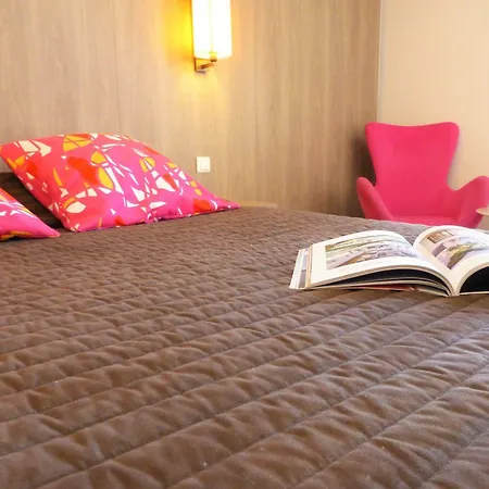 Hotel Bliss