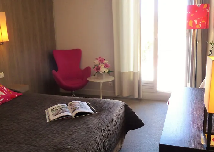Отель Bliss 4*