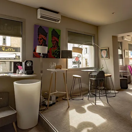 Bliss Hotel
