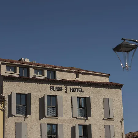 Bliss Hotell