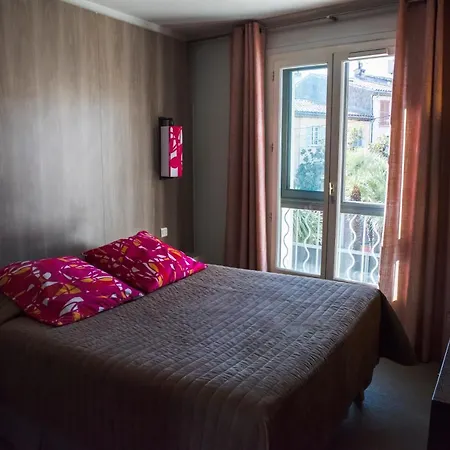 Bliss Hotell
